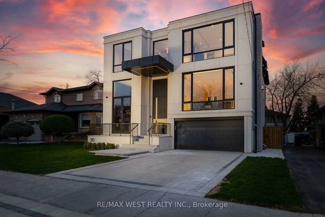 310, Patricia, Newtonbrook West, Toronto