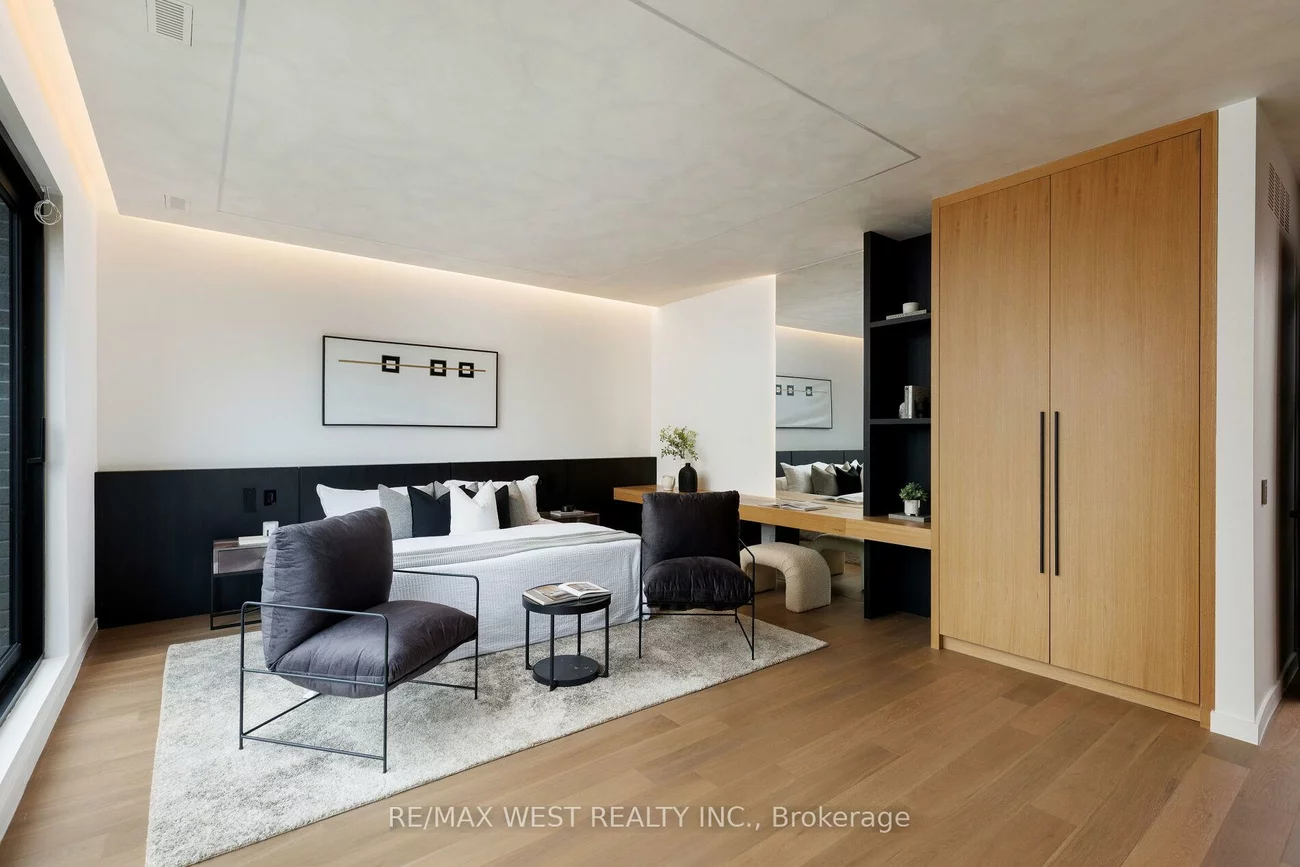310, Patricia, Newtonbrook West, Toronto