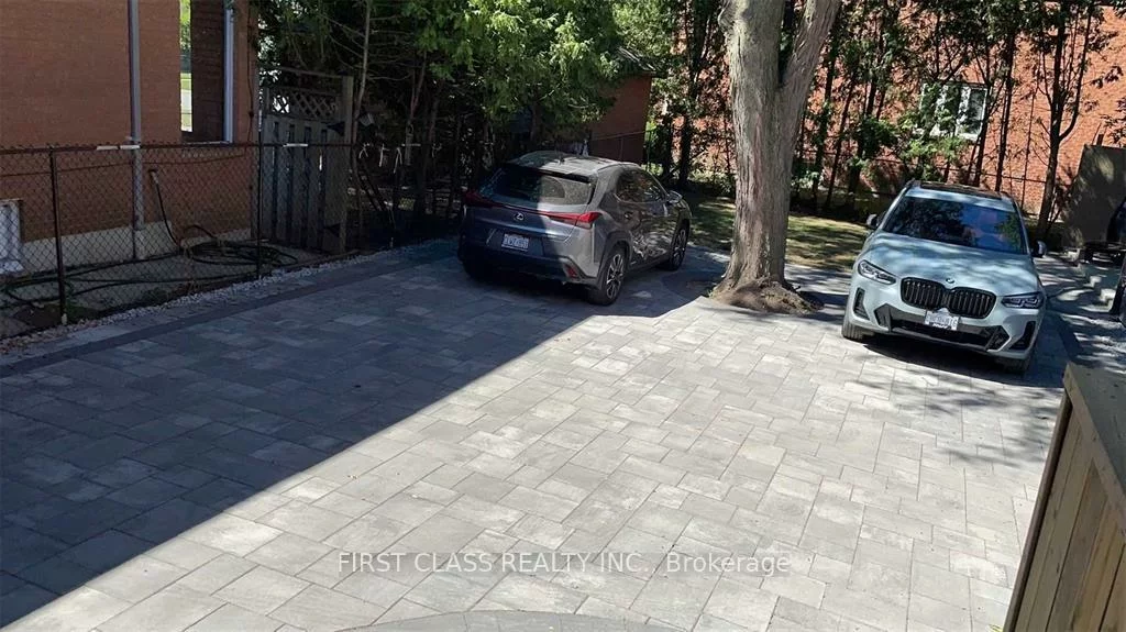 2950, Bayview, Willowdale East, Toronto