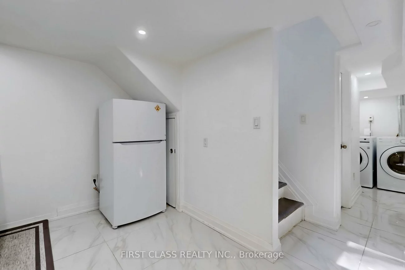 2950, Bayview, Willowdale East, Toronto