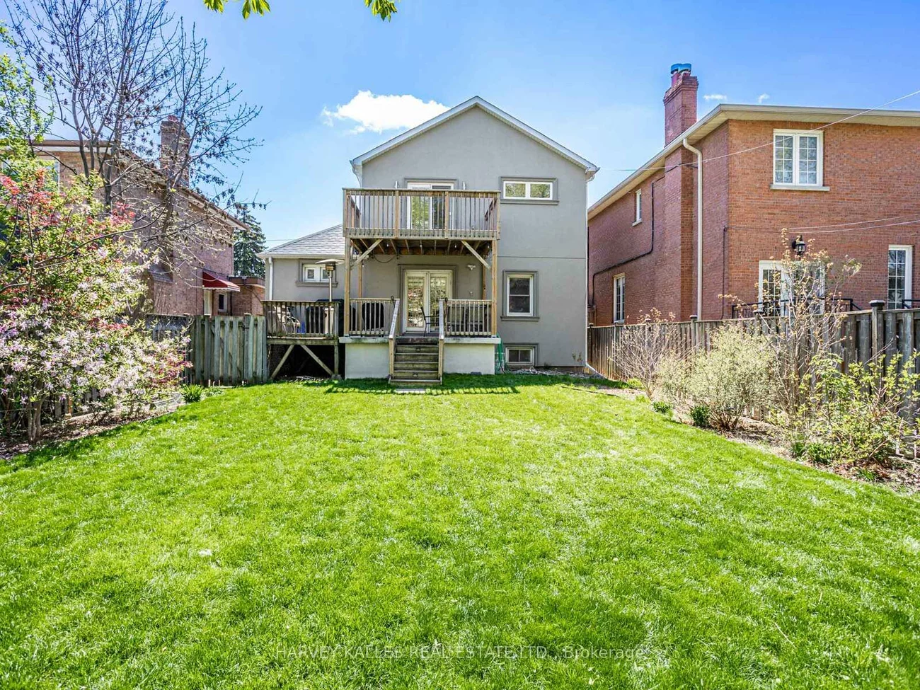 736, Glencairn, Englemount-Lawrence, Toronto