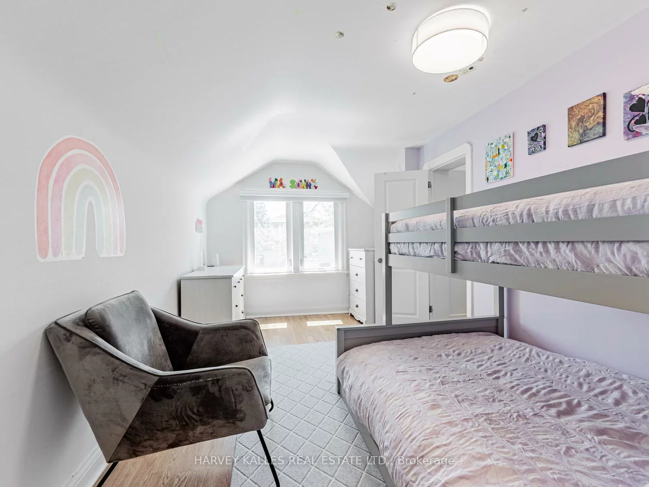 736, Glencairn, Englemount-Lawrence, Toronto