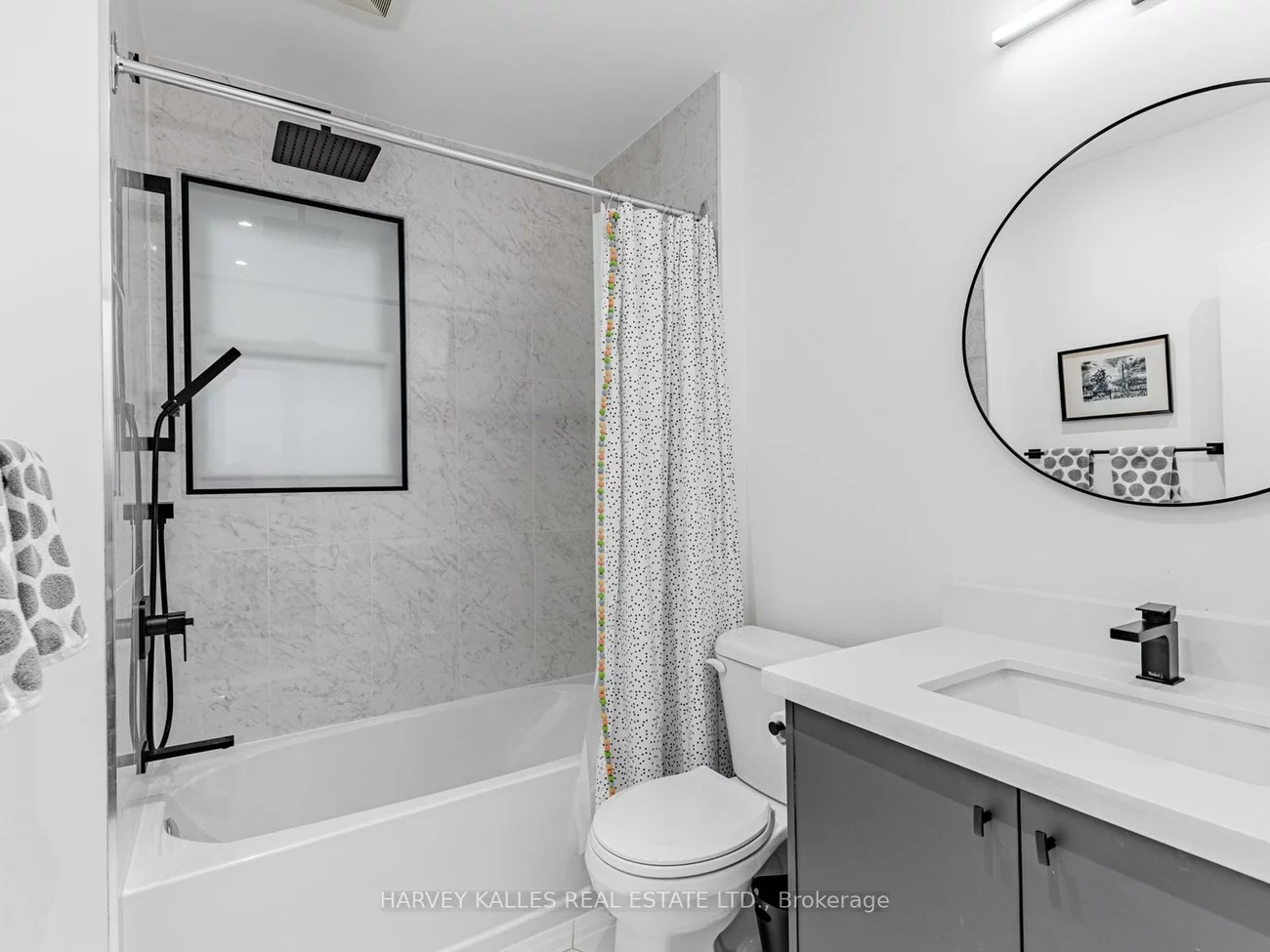 736, Glencairn, Englemount-Lawrence, Toronto