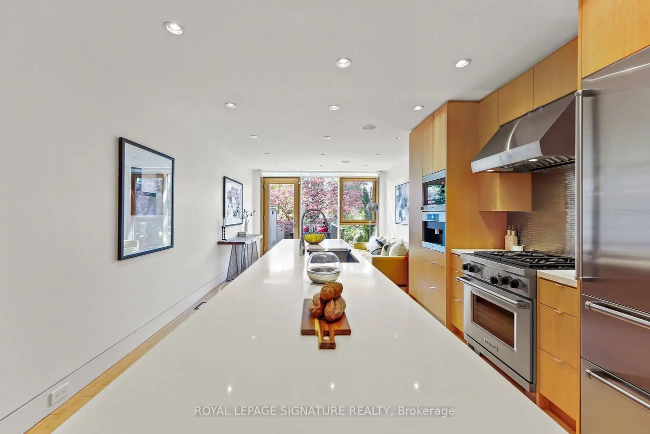 215, Bowood, Lawrence Park North, Toronto