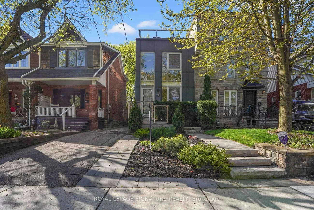 215, Bowood, Lawrence Park North, Toronto