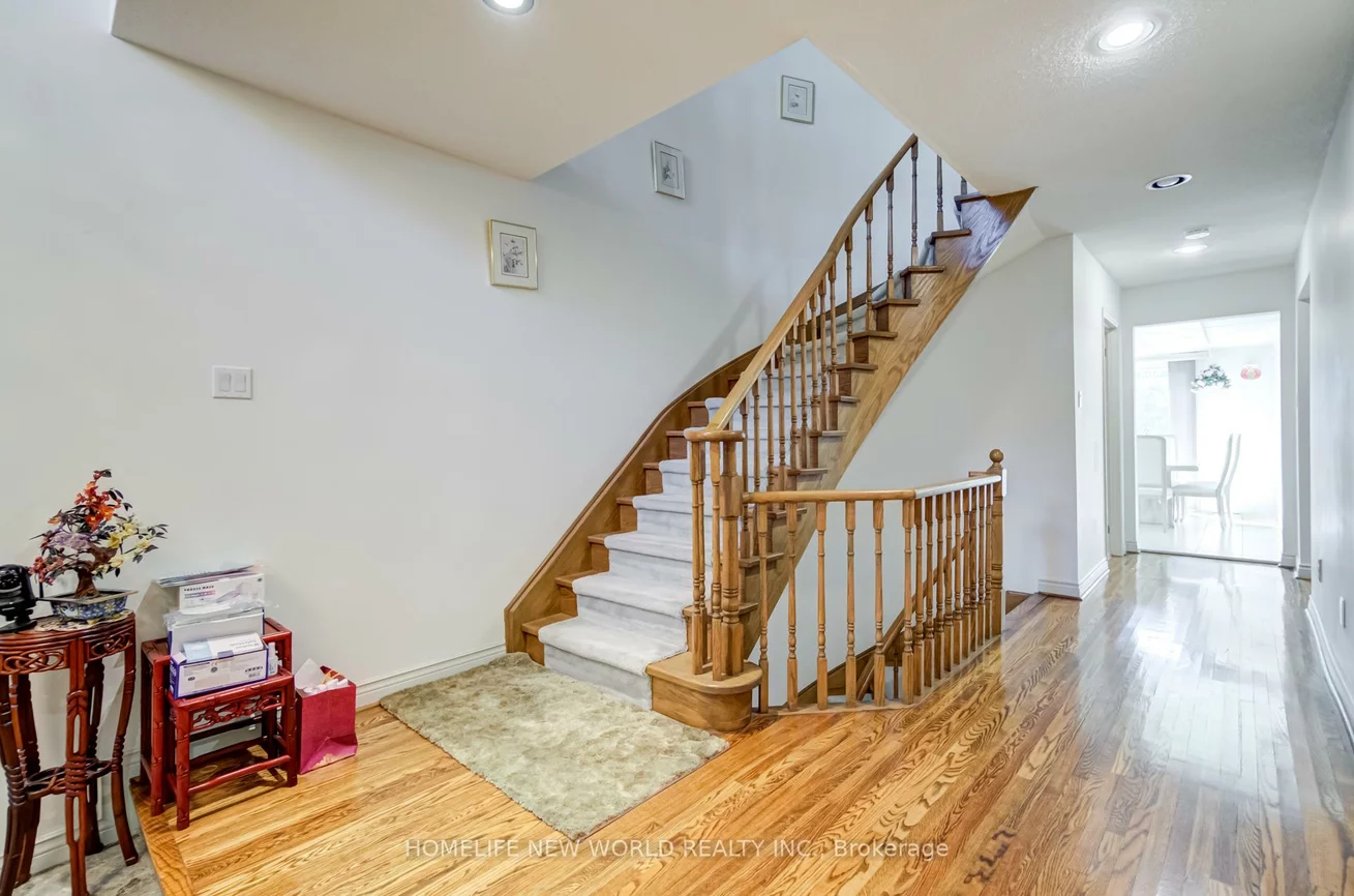 4, Tarbert, Bayview Woods-Steeles, Toronto