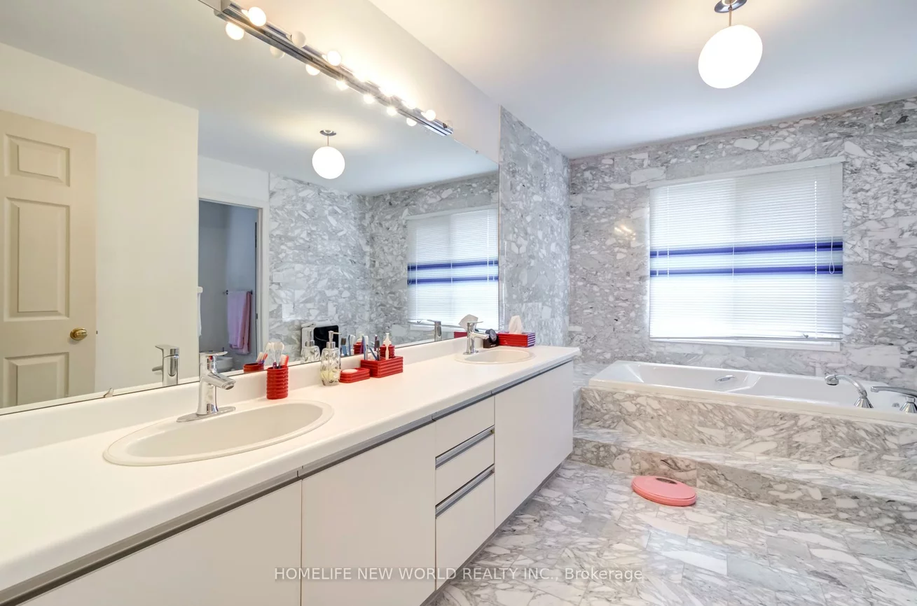 4, Tarbert, Bayview Woods-Steeles, Toronto
