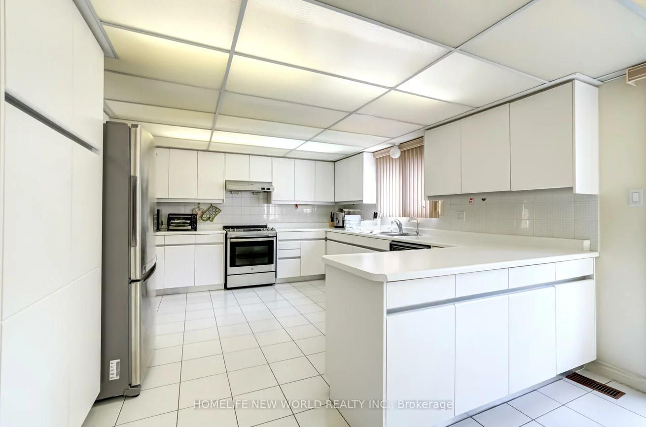 4, Tarbert, Bayview Woods-Steeles, Toronto