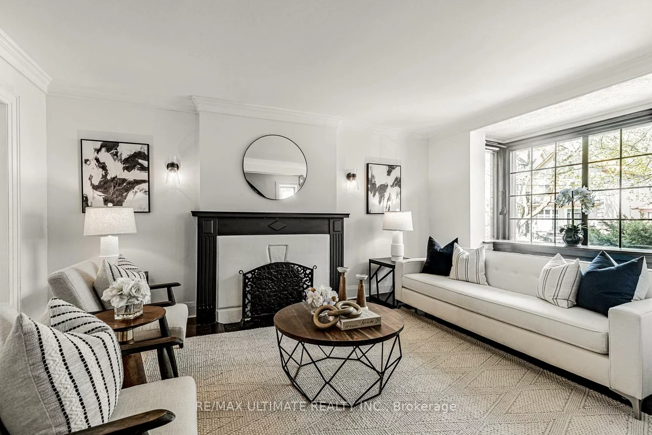 28, Banff, Mount Pleasant East, Toronto