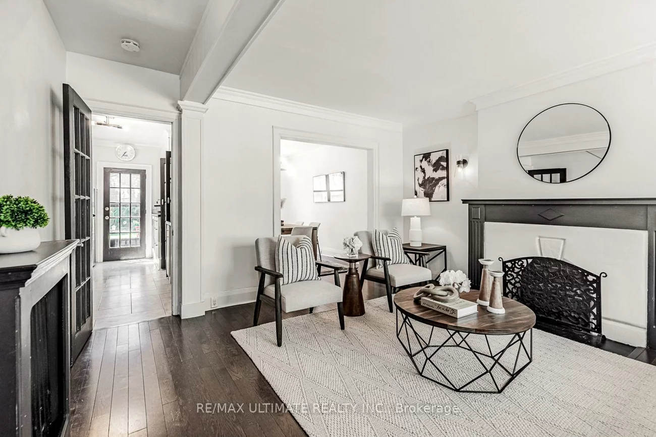 28, Banff, Mount Pleasant East, Toronto