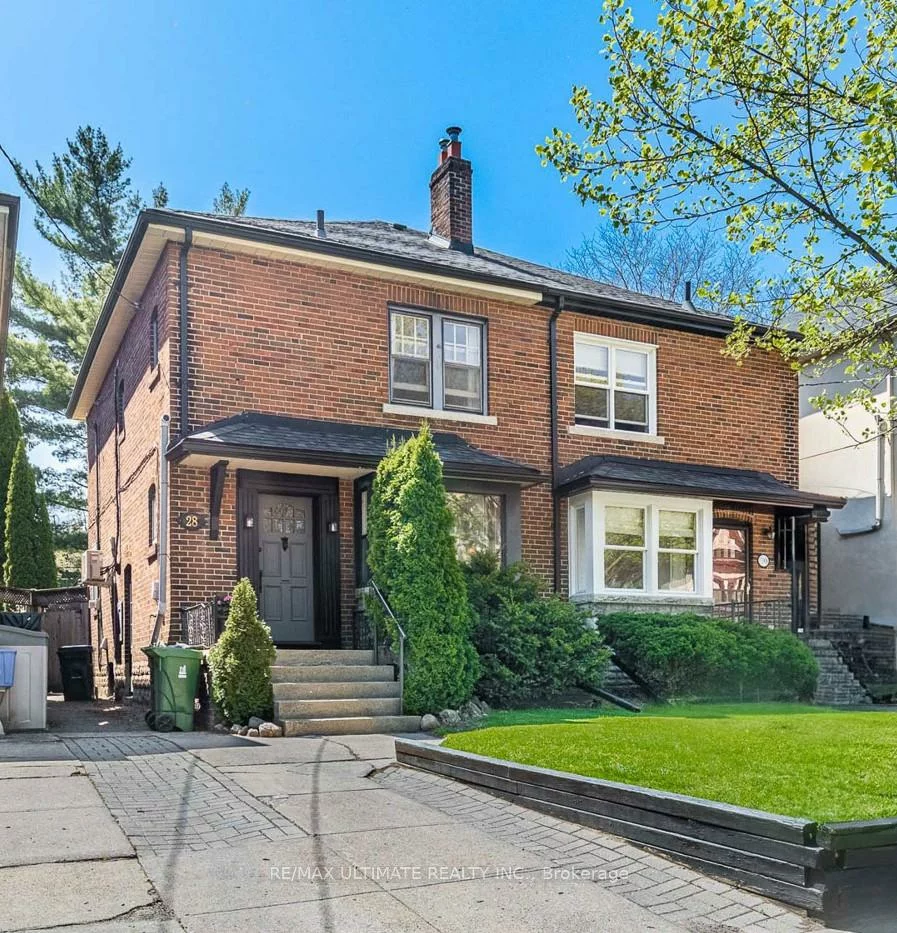 28, Banff, Mount Pleasant East, Toronto