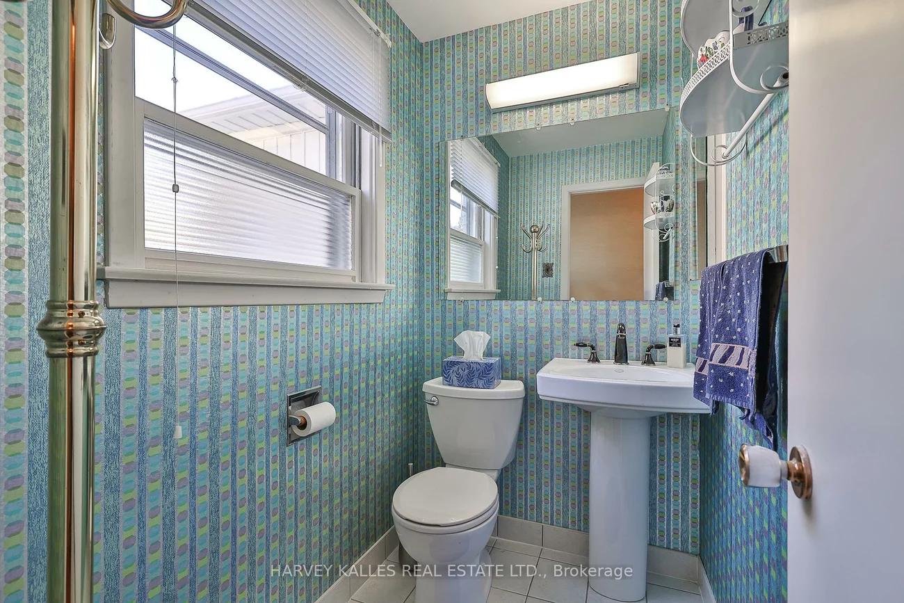 140, Fenn, St. Andrew-Windfields, Toronto