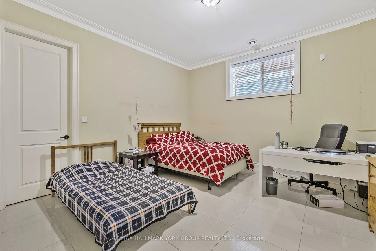 376A, Drewry, Newtonbrook West, Toronto