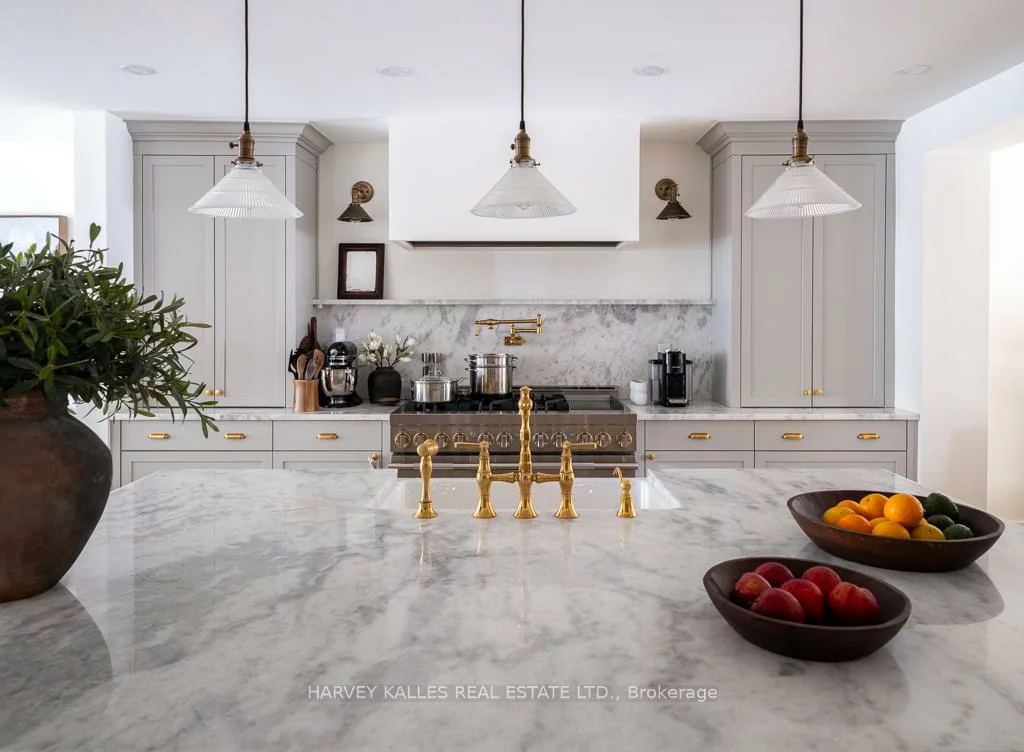 516, St Clements, Forest Hill North, Toronto