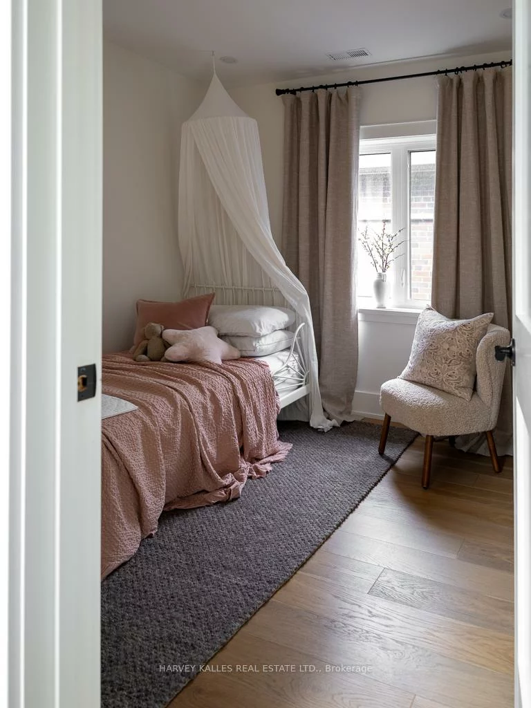 516, St Clements, Forest Hill North, Toronto
