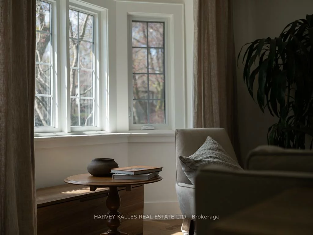 516, St Clements, Forest Hill North, Toronto