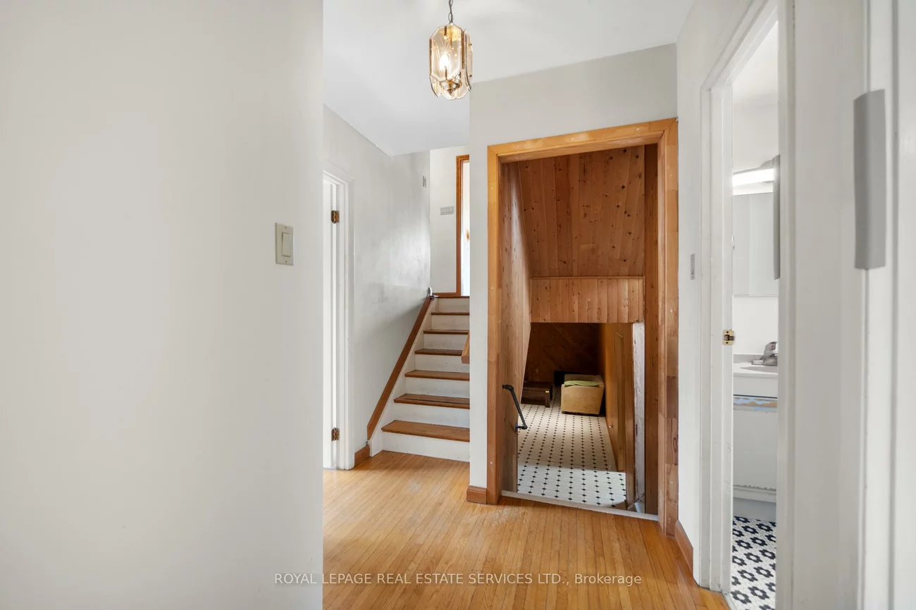 5, Longhope, Don Valley Village, Toronto
