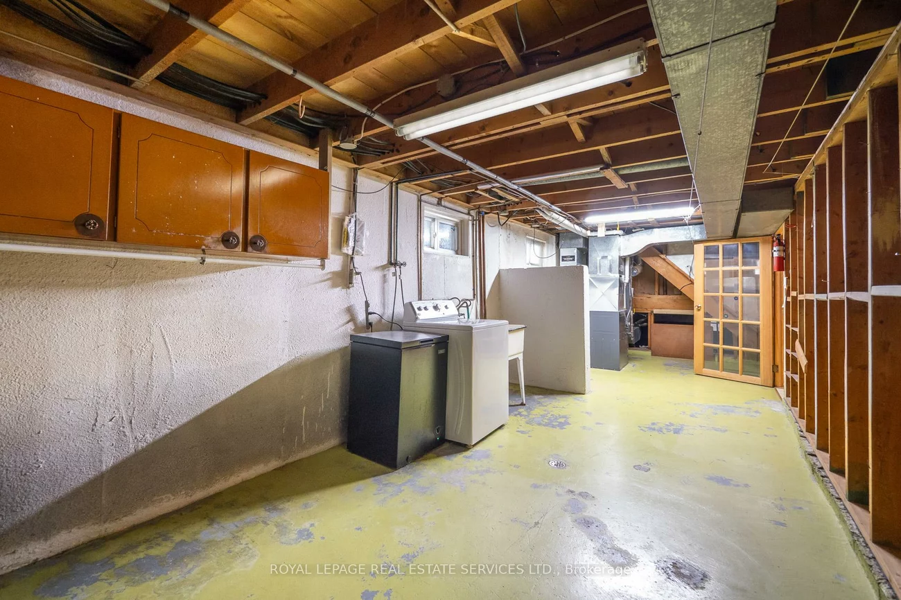 5, Longhope, Don Valley Village, Toronto