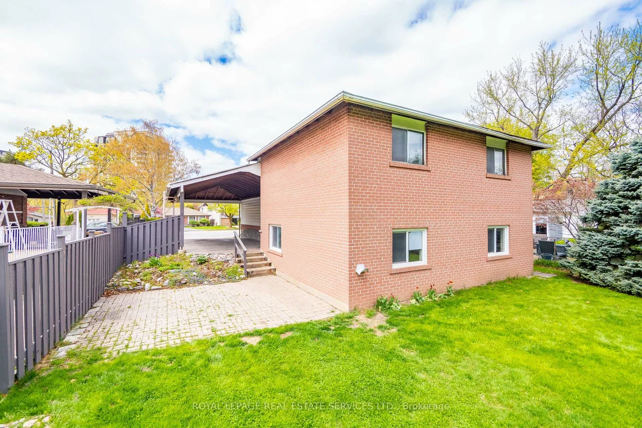 5, Longhope, Don Valley Village, Toronto