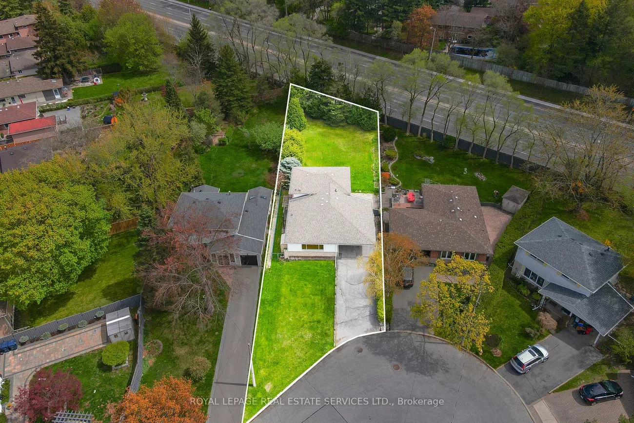 5, Longhope, Don Valley Village, Toronto