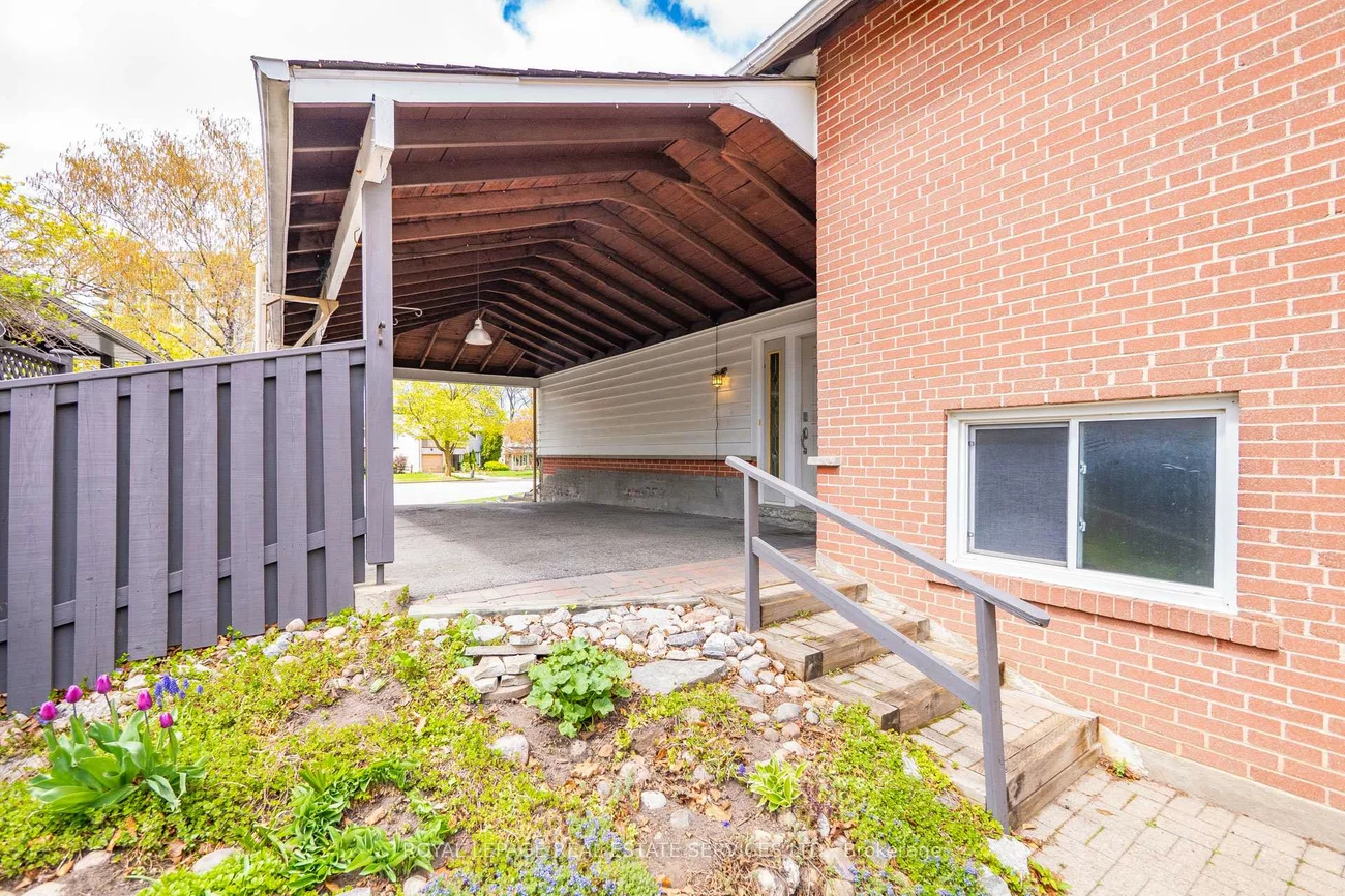 5, Longhope, Don Valley Village, Toronto