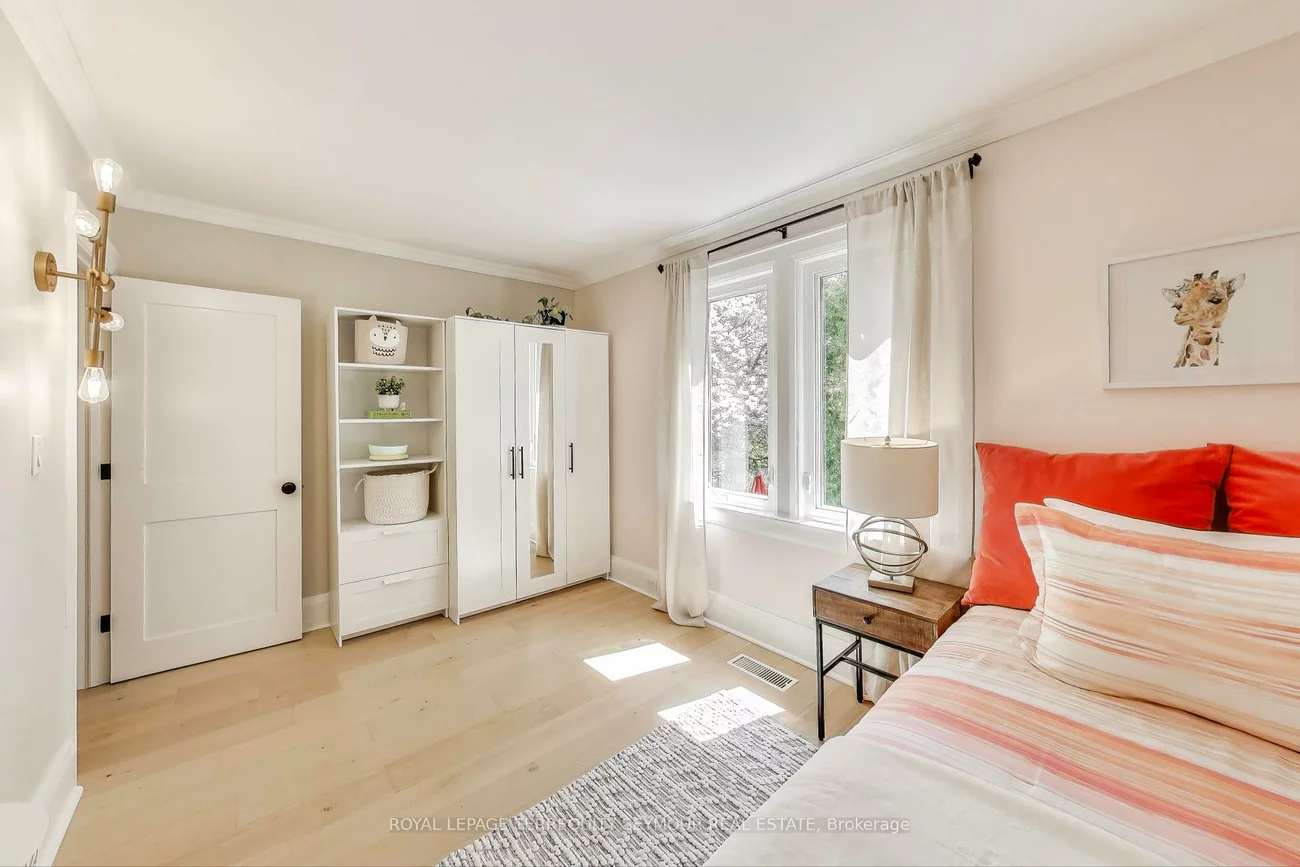 351, Roehampton, Mount Pleasant East, Toronto