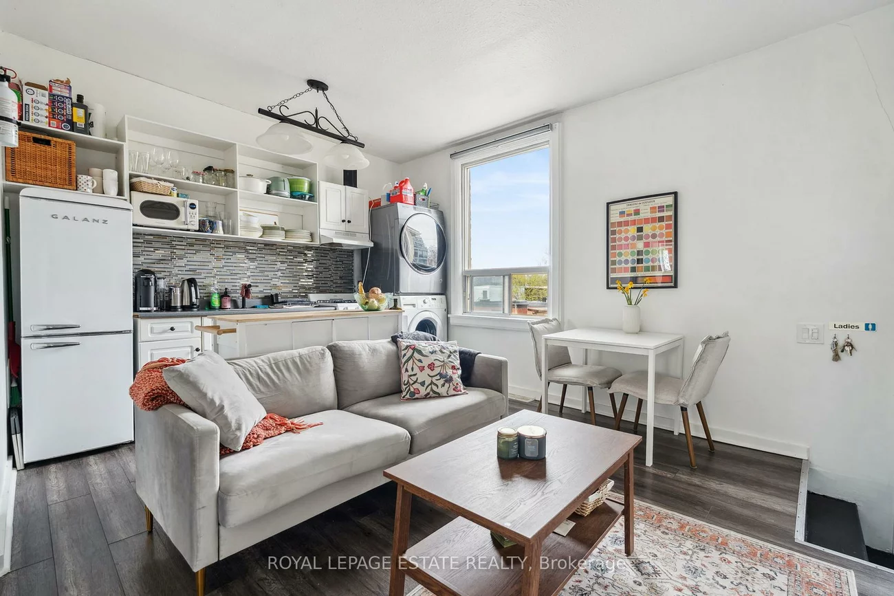 50, Grove, Trinity-Bellwoods, Toronto