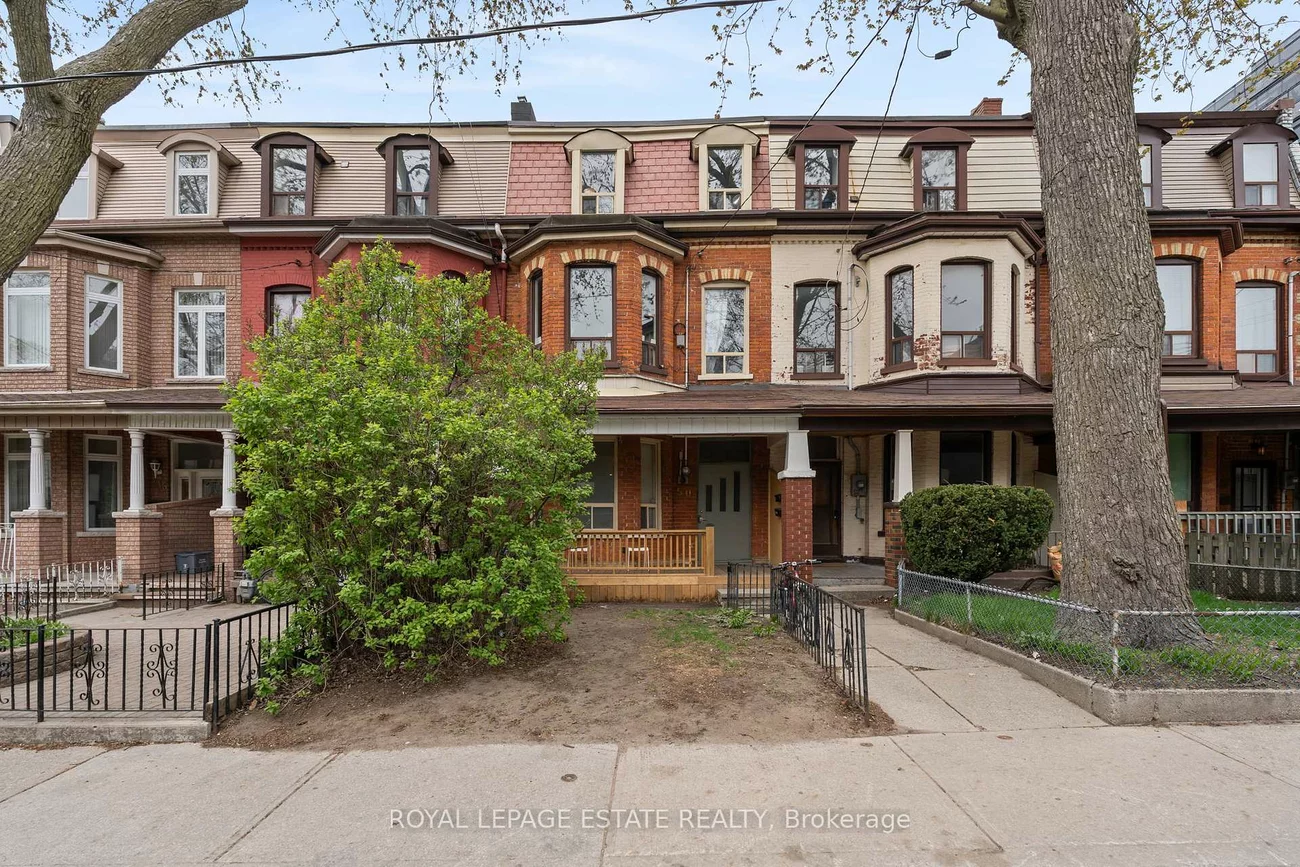 50, Grove, Trinity-Bellwoods, Toronto