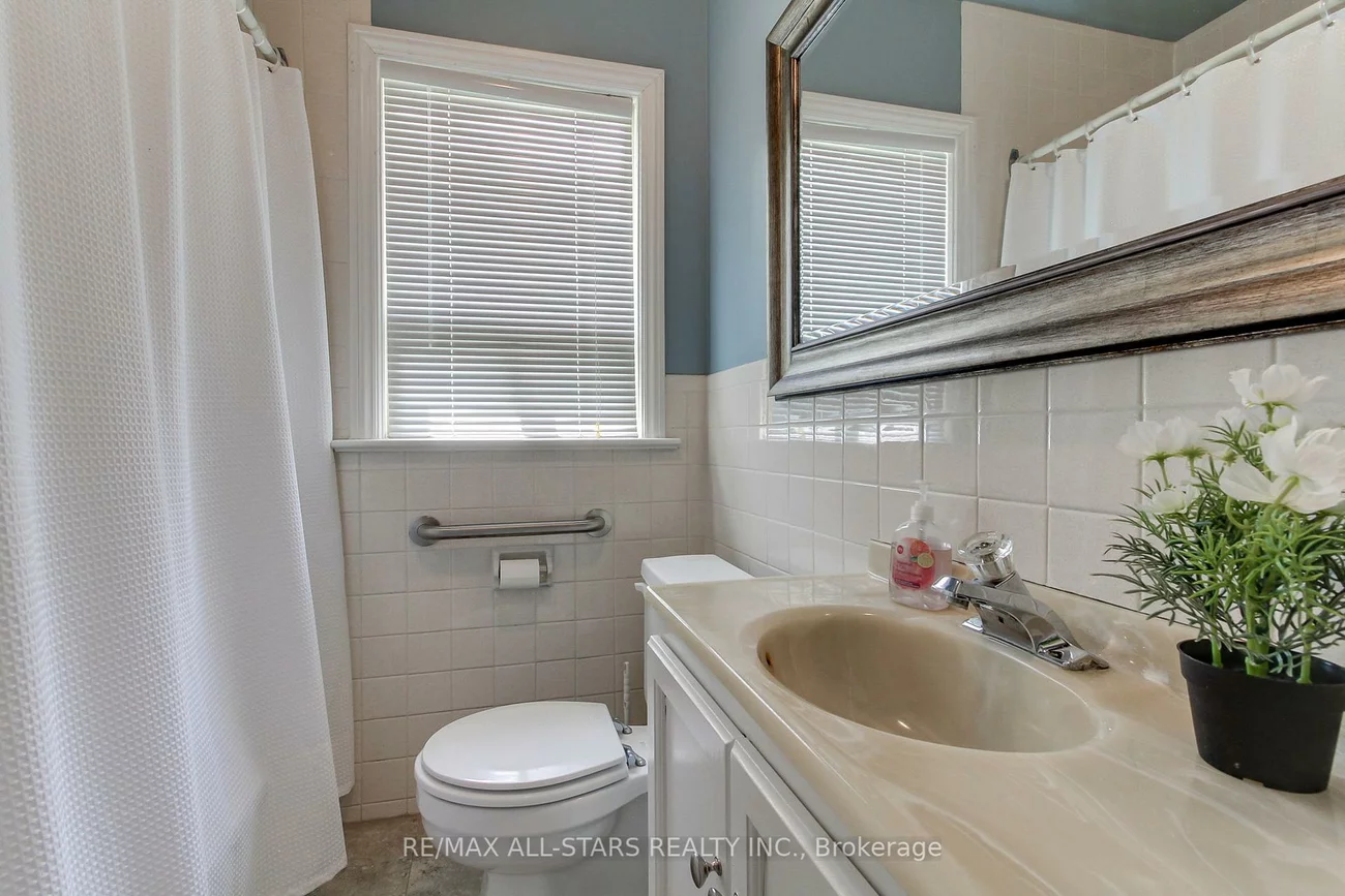 12, Grantbrook, Newtonbrook West, Toronto