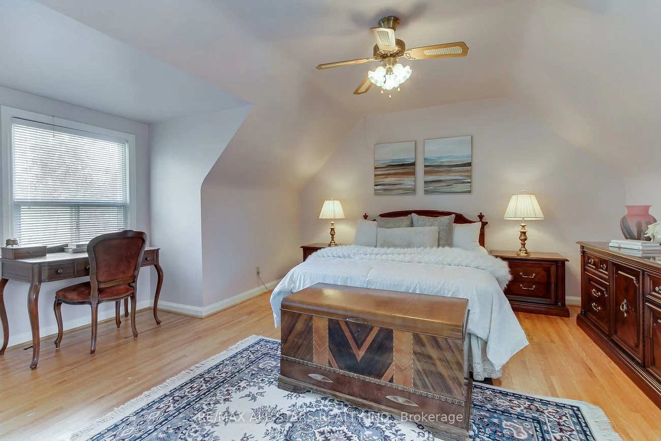 12, Grantbrook, Newtonbrook West, Toronto