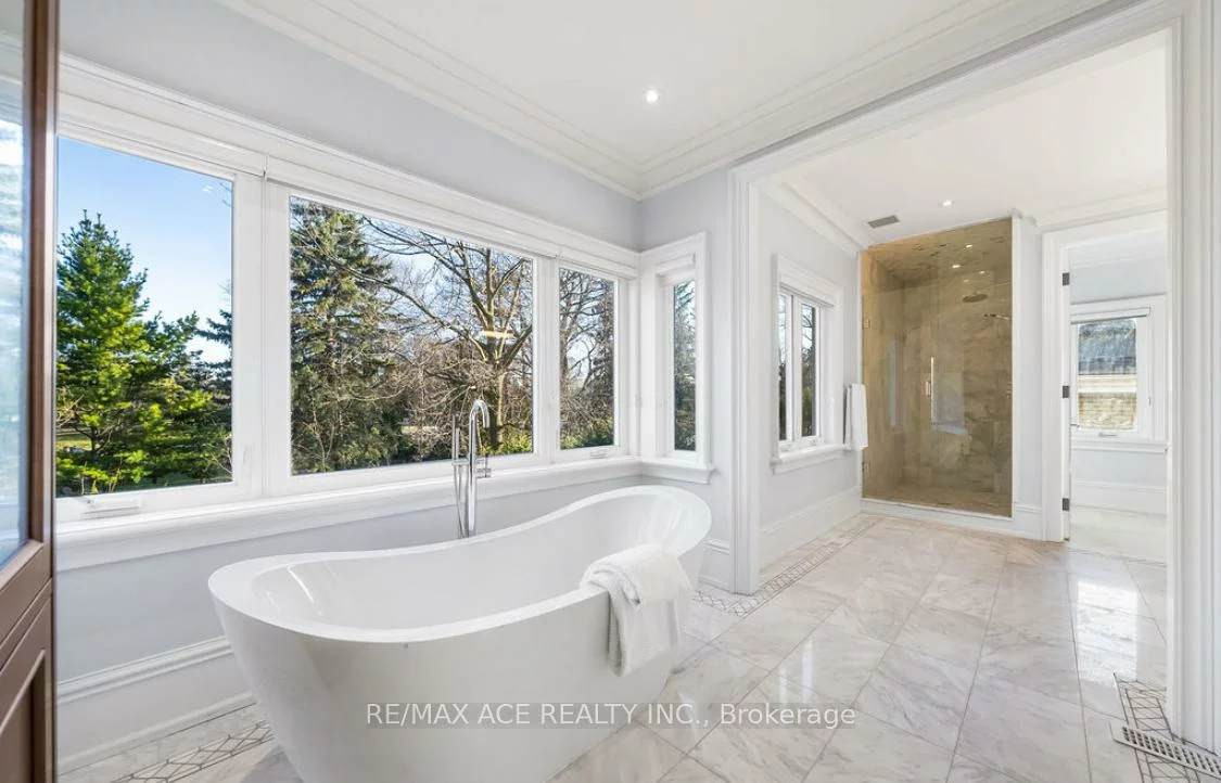 133, Park Home, Willowdale West, Toronto