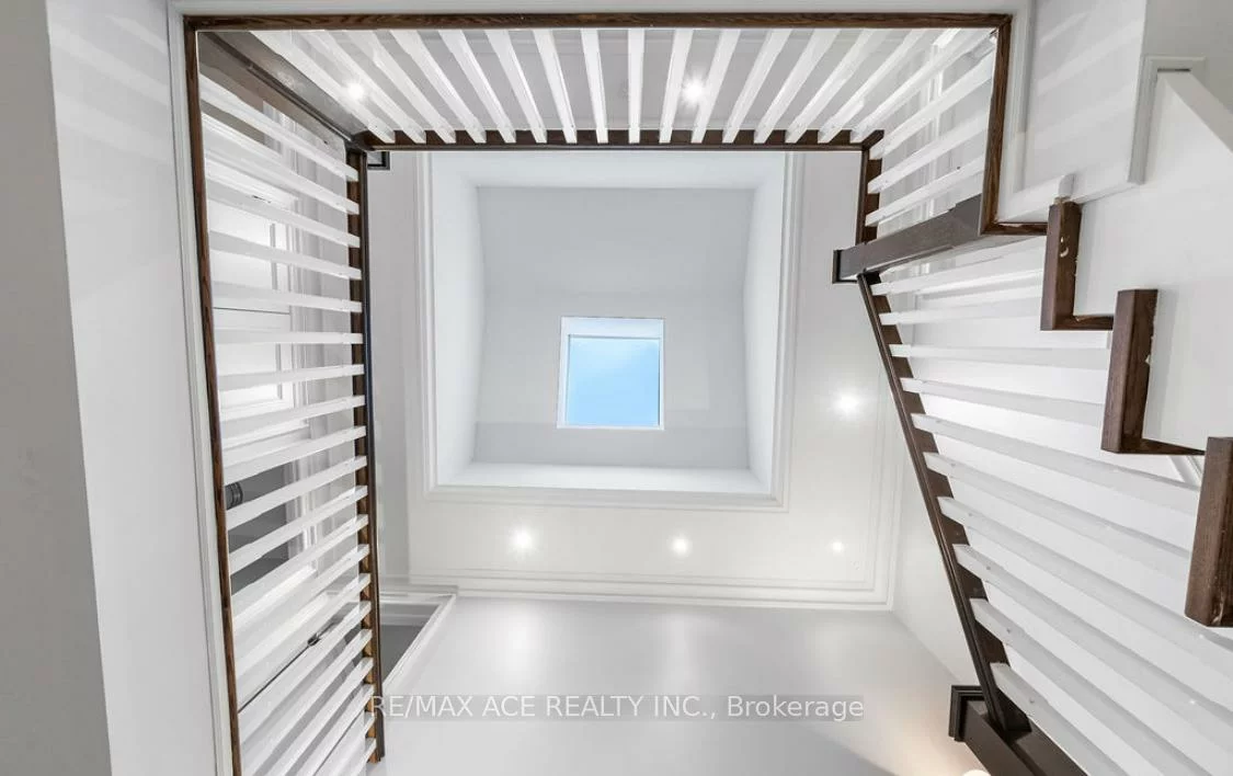 133, Park Home, Willowdale West, Toronto