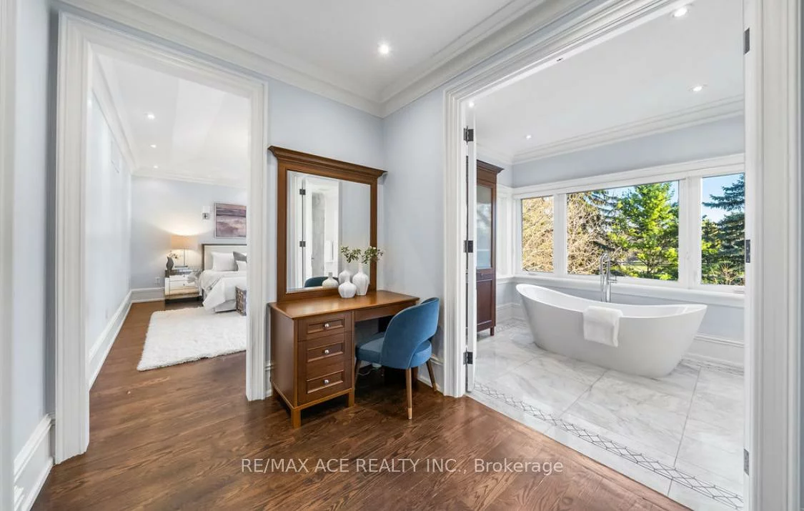 133, Park Home, Willowdale West, Toronto