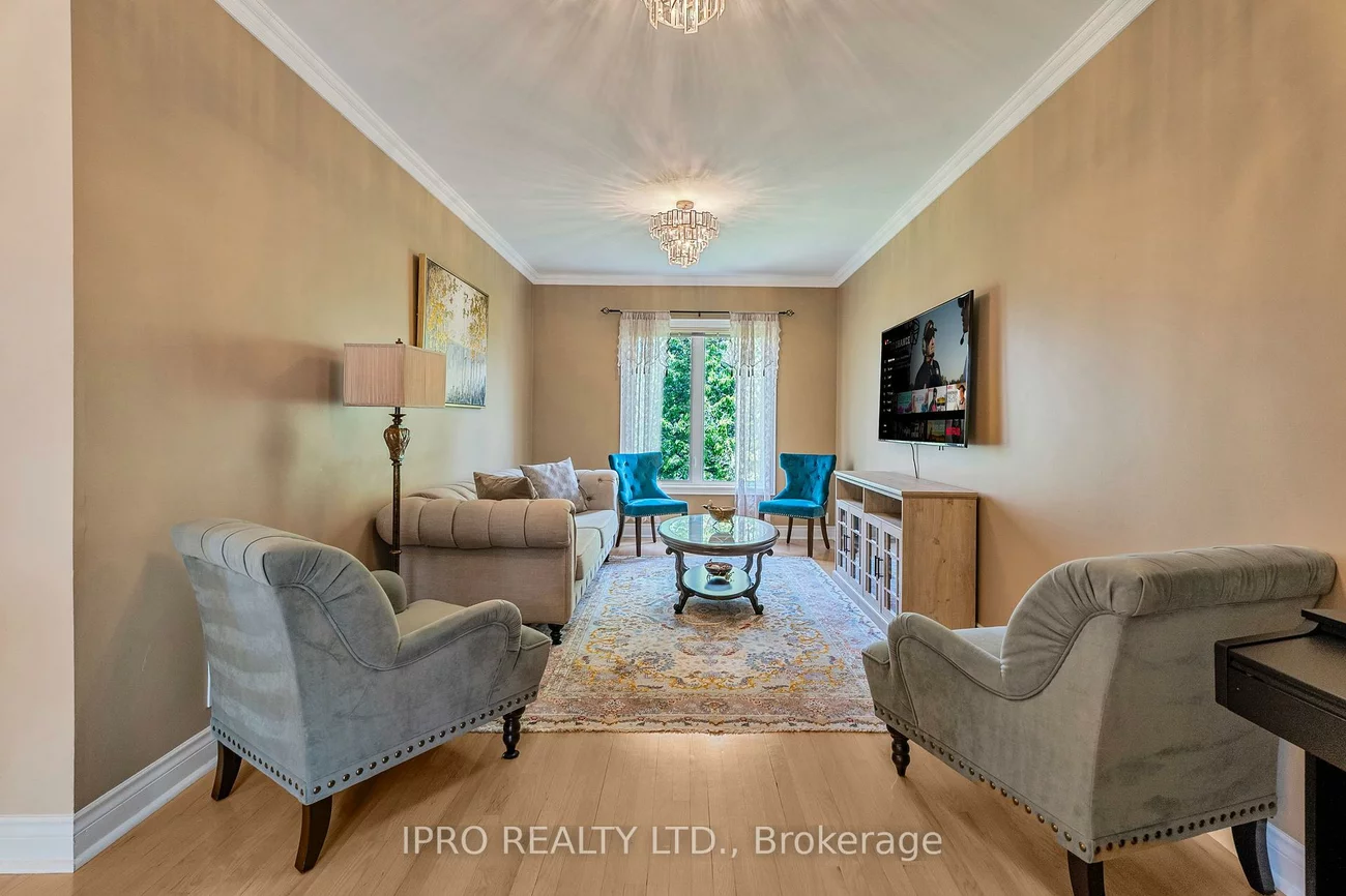 162, Goulding, Newtonbrook West, Toronto