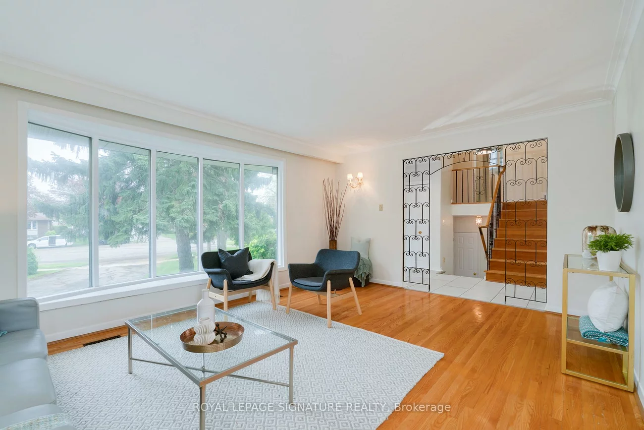 36, Lesgay, Don Valley Village, Toronto