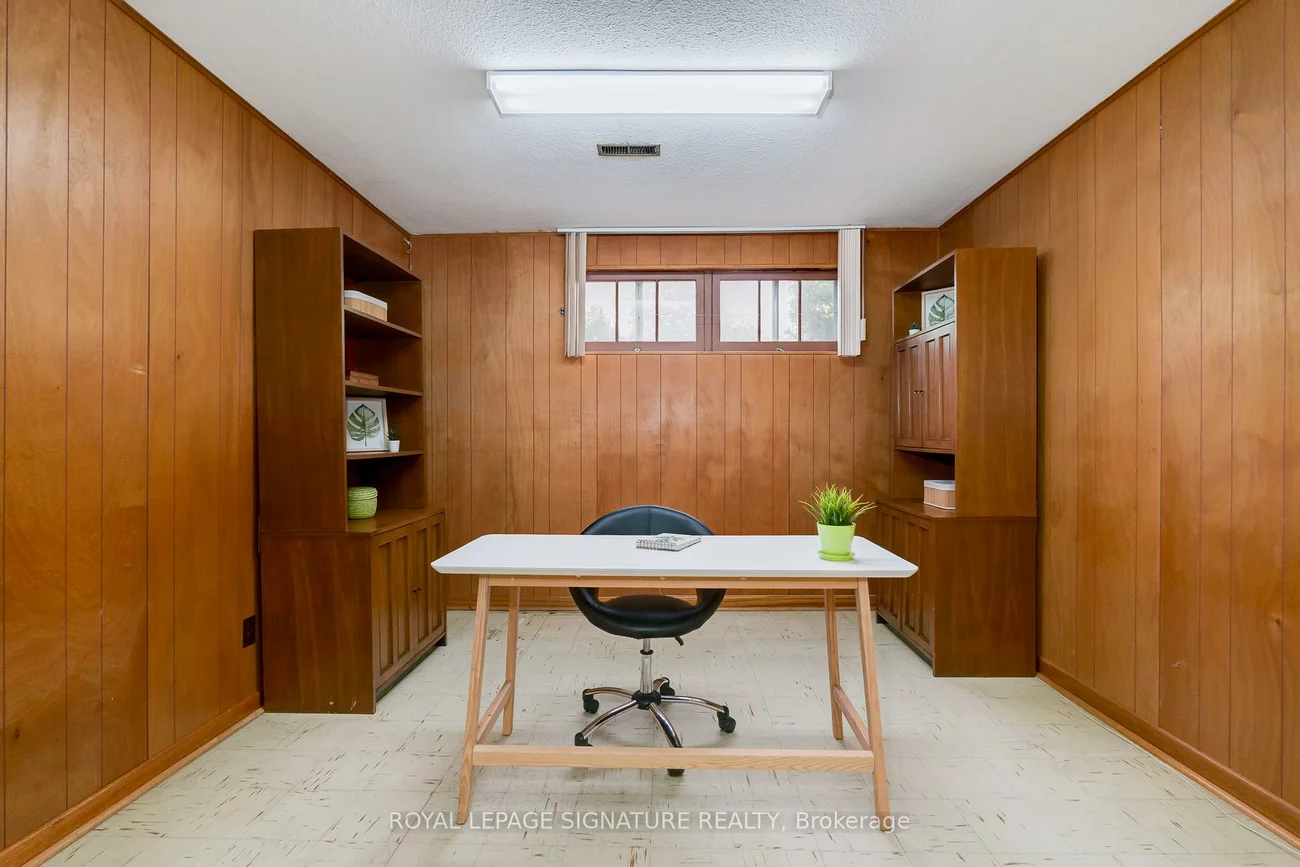 36, Lesgay, Don Valley Village, Toronto