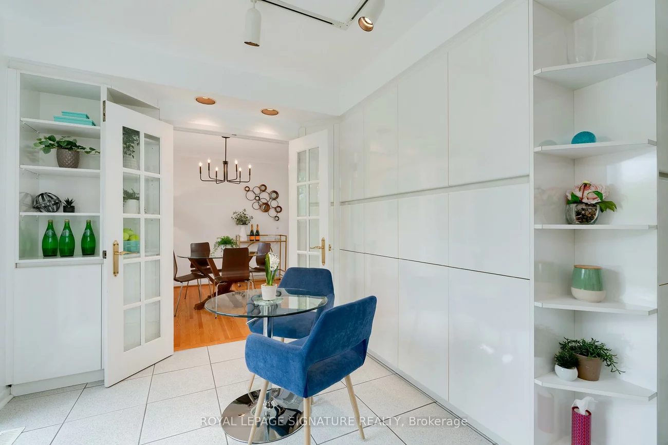 36, Lesgay, Don Valley Village, Toronto