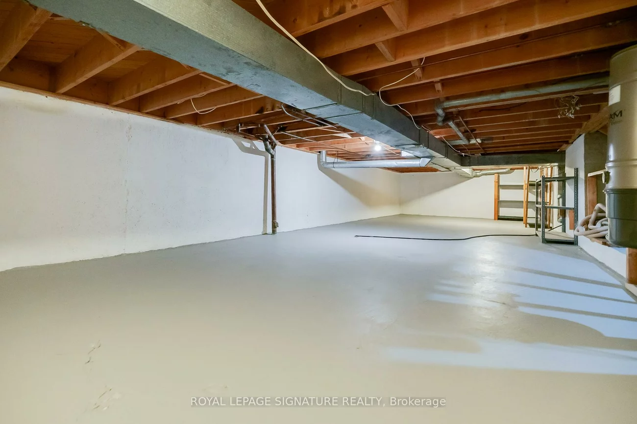 36, Lesgay, Don Valley Village, Toronto