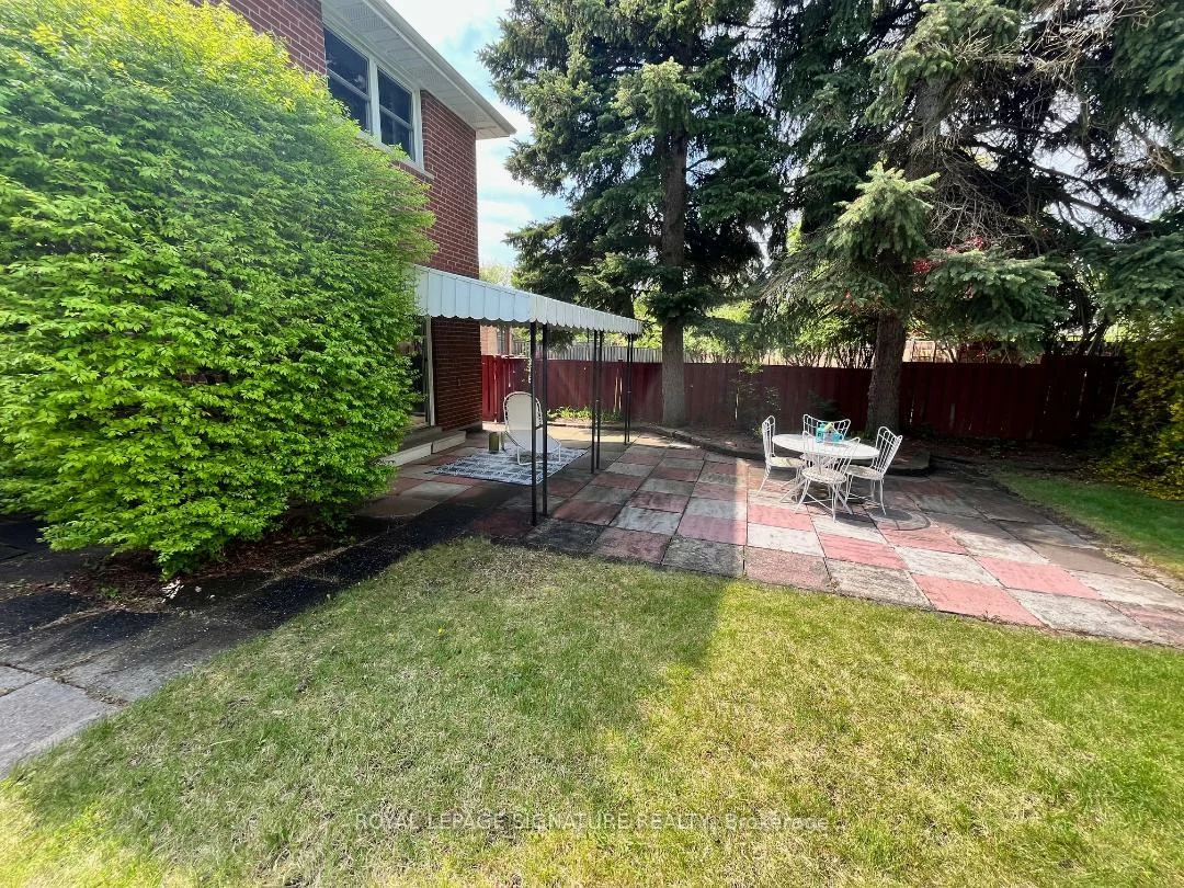 36, Lesgay, Don Valley Village, Toronto