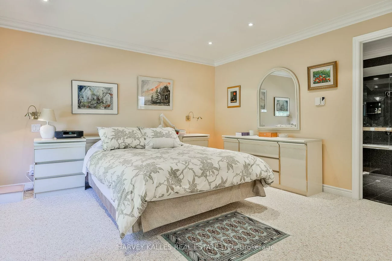 21, Nomad, Banbury-Don Mills, Toronto