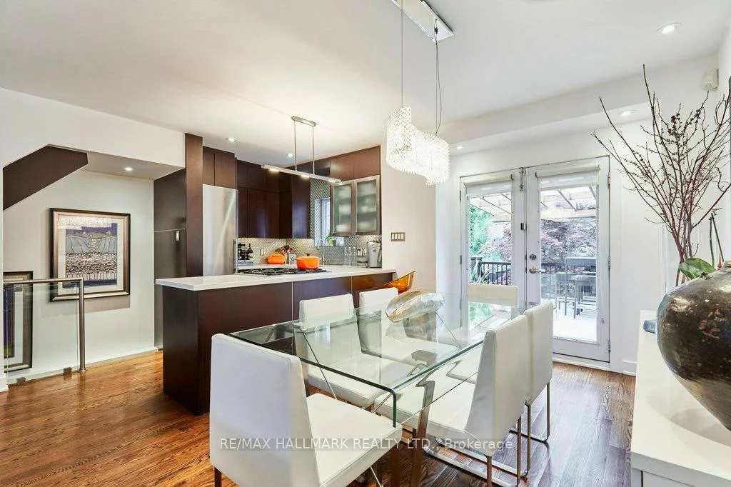 280, Manor, Mount Pleasant East, Toronto