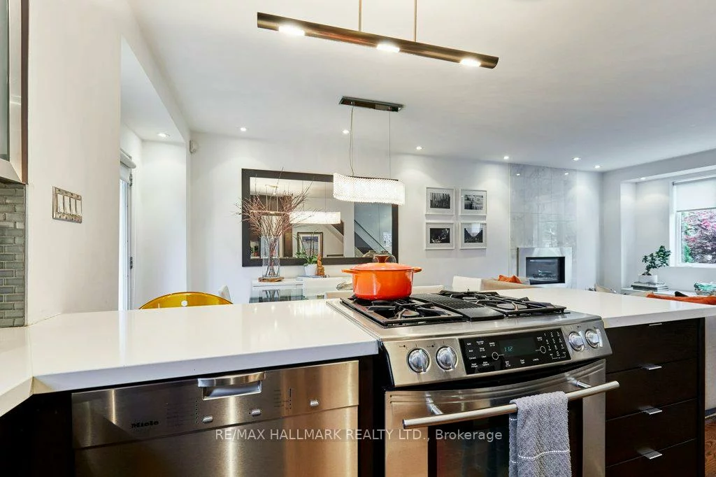280, Manor, Mount Pleasant East, Toronto