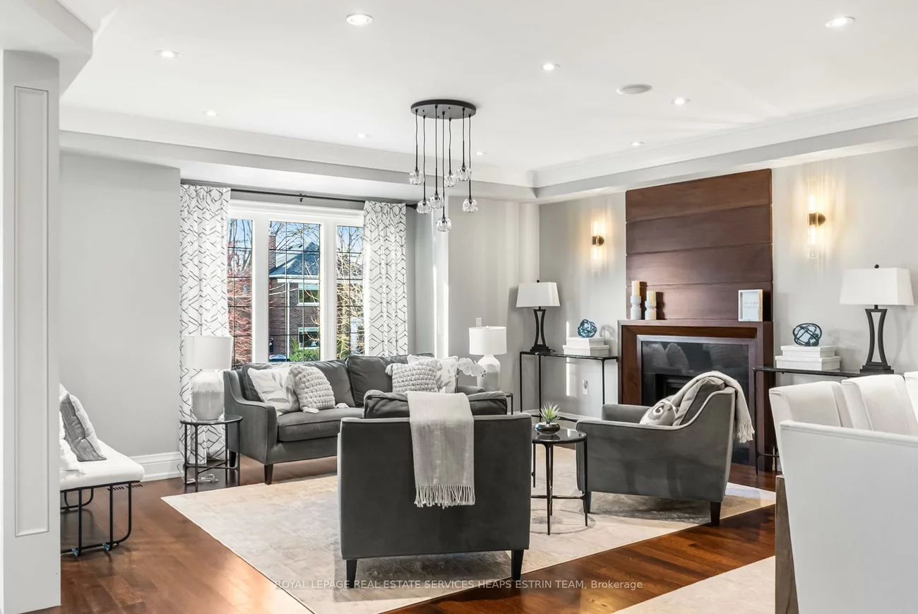481, Broadway, Leaside, Toronto