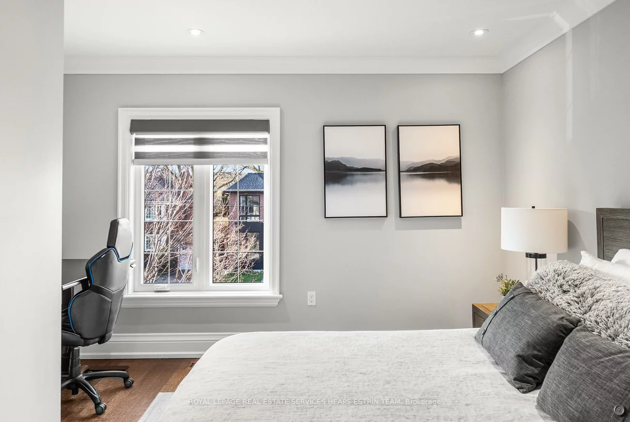 481, Broadway, Leaside, Toronto