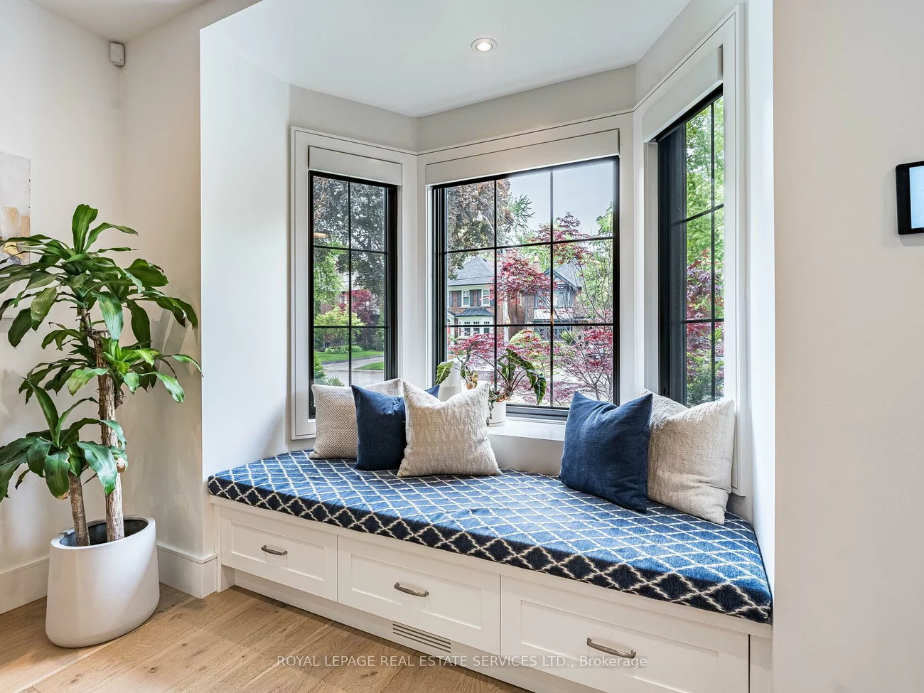 529, Briar Hill, Forest Hill North, Toronto