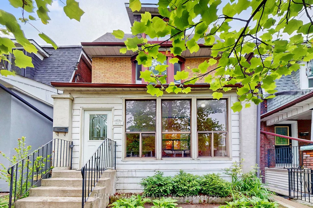 613, Lansdowne, Dufferin Grove, Toronto