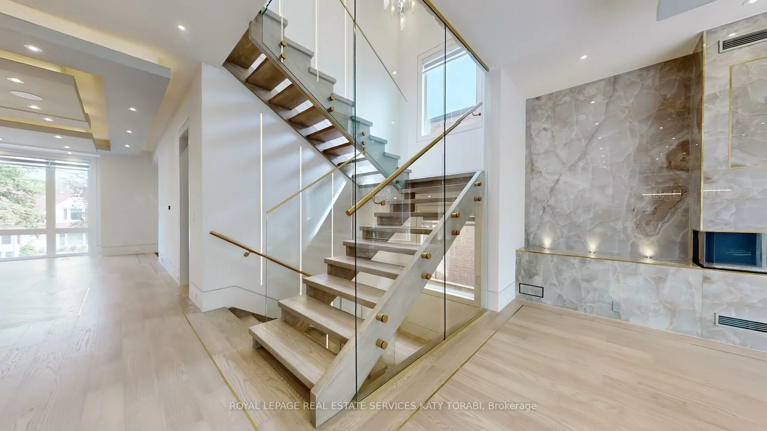 49, Abitibi, Newtonbrook East, Toronto