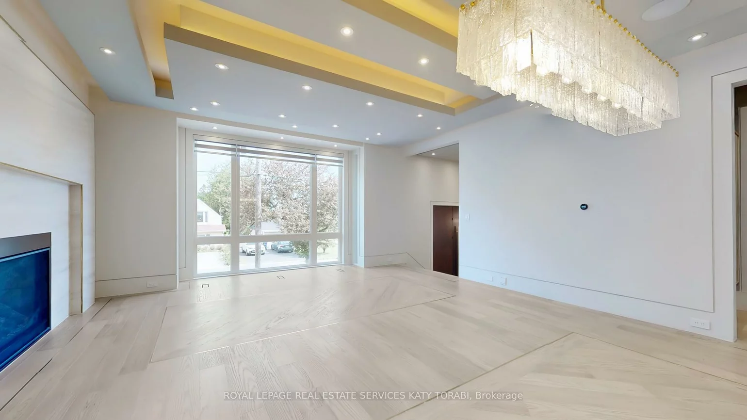49, Abitibi, Newtonbrook East, Toronto