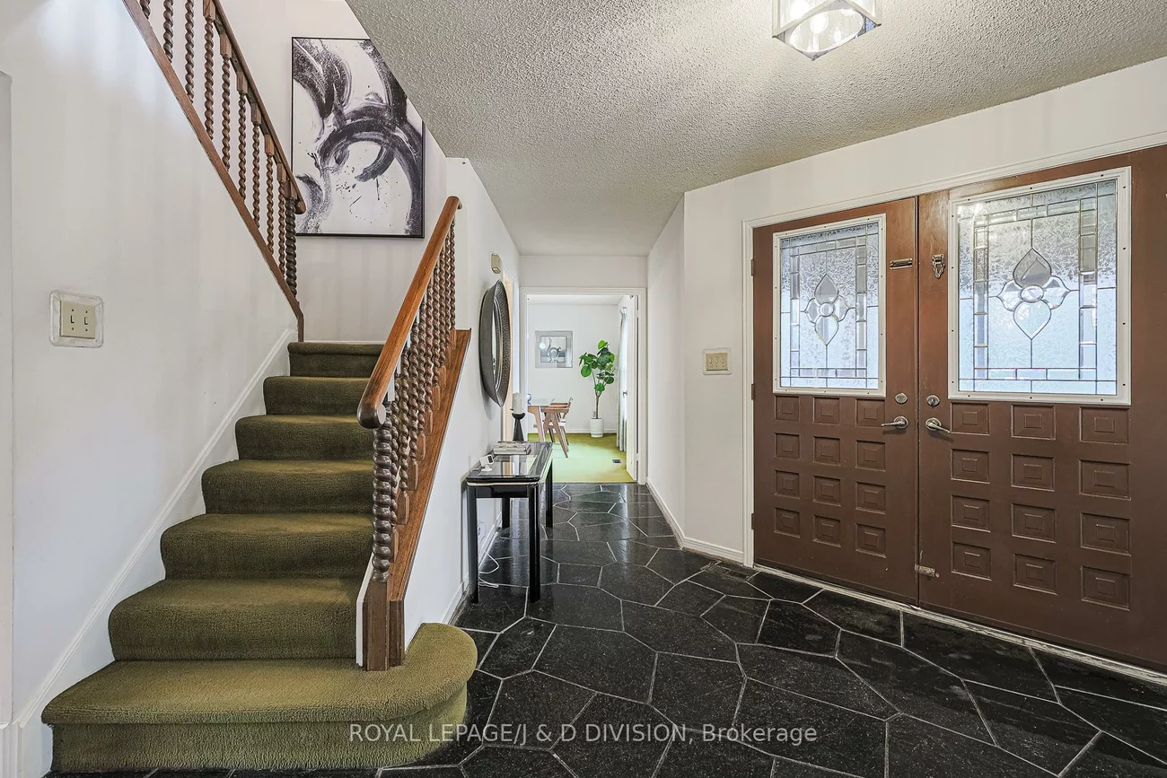 59, Mellowood, St. Andrew-Windfields, Toronto