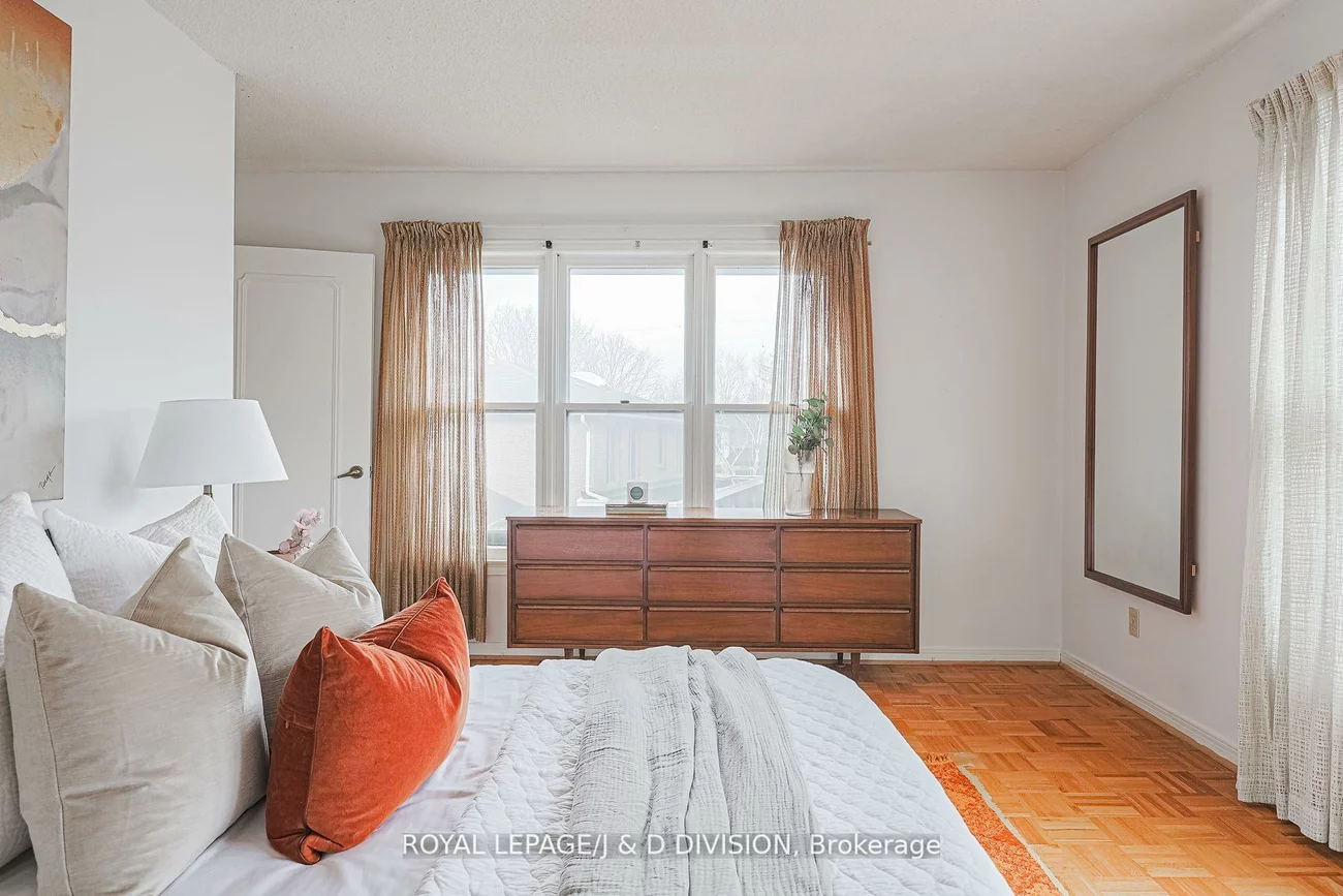 59, Mellowood, St. Andrew-Windfields, Toronto